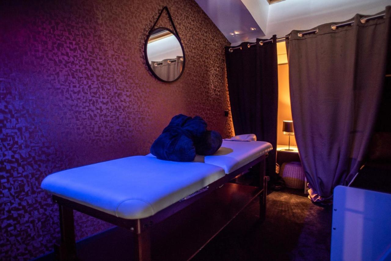 LOVE Suites&SPA Le Loft avec Jacuzzi privatif Médis Extérieur photo