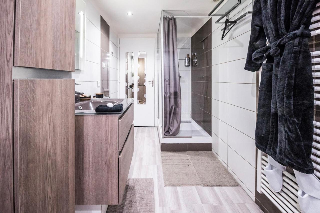LOVE Suites&SPA Le Loft avec Jacuzzi privatif Médis Extérieur photo